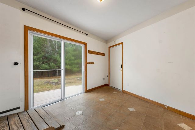 15 Tamarack Court, Manchester, NH 03103