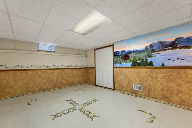 15 Tamarack Court, Manchester, NH 03103