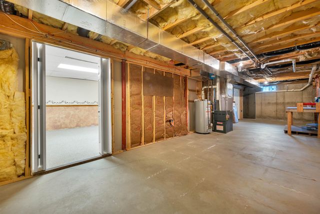 15 Tamarack Court, Manchester, NH 03103