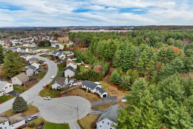 15 Tamarack Court, Manchester, NH 03103