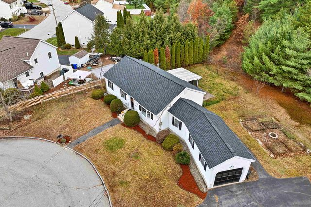 15 Tamarack Court, Manchester, NH 03103