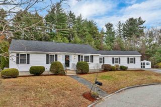 15 Tamarack Court, Manchester, NH 03103