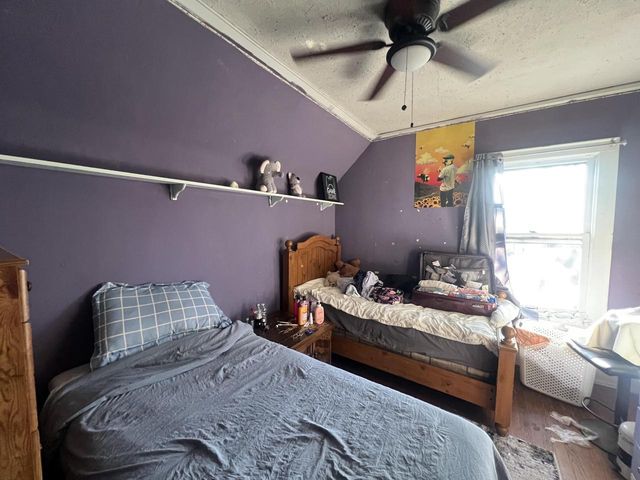 2143 S Layton BOULEVARD, Milwaukee, WI 53215