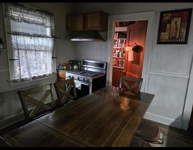 2143 S Layton BOULEVARD, Milwaukee, WI 53215