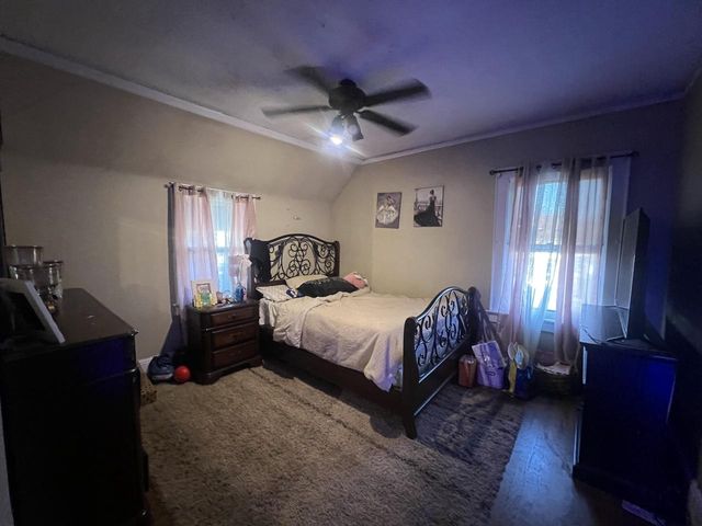 2143 S Layton BOULEVARD, Milwaukee, WI 53215