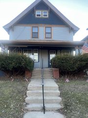 2143 S Layton BOULEVARD, Milwaukee, WI 53215