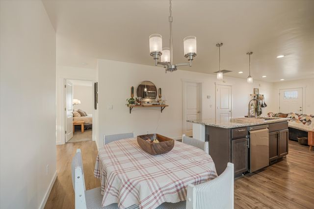 963 SE Maliah Avenue, Madras, OR 97741