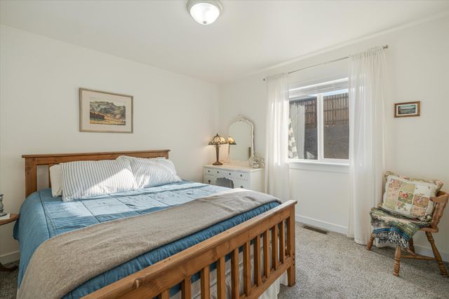 963 SE Maliah Avenue, Madras, OR 97741