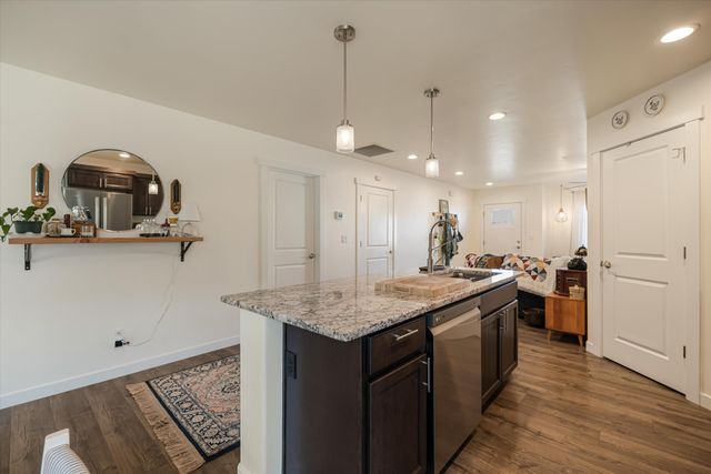 963 SE Maliah Avenue, Madras, OR 97741