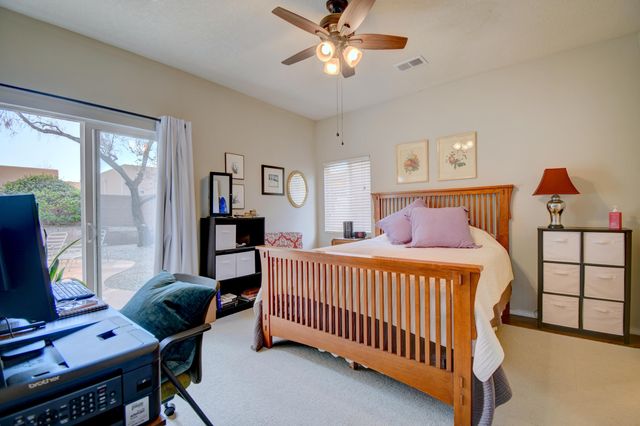 1512 Calle Sonrisa NE, Albuquerque, NM 87113