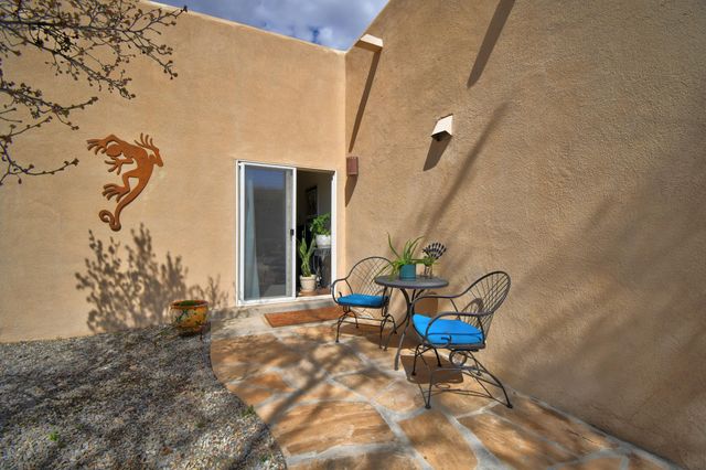 1512 Calle Sonrisa NE, Albuquerque, NM 87113