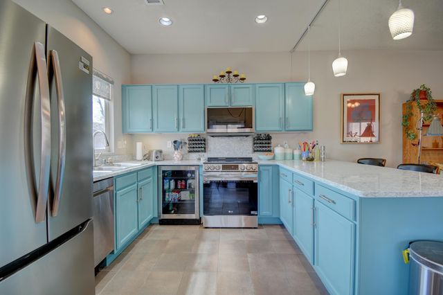 1512 Calle Sonrisa NE, Albuquerque, NM 87113