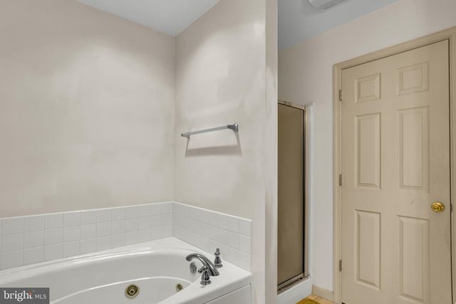 6355 CHATHAM GLENN WAY N, Harrisburg, PA 17111