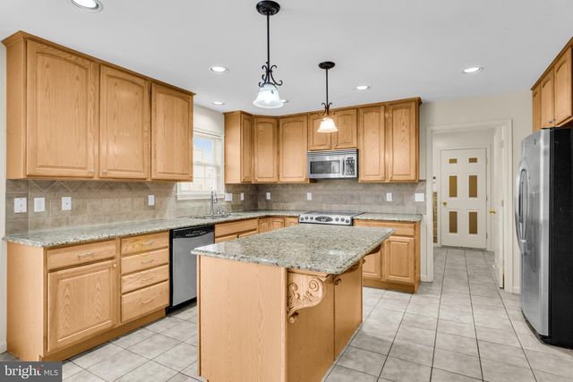 6355 CHATHAM GLENN WAY N, Harrisburg, PA 17111