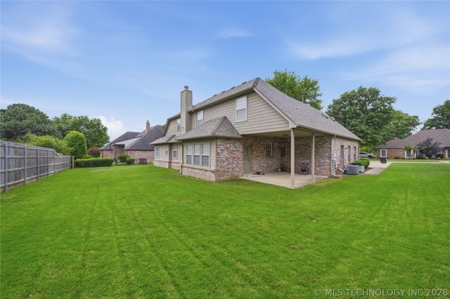 9119 N 132nd East Avenue, Owasso, OK 74055