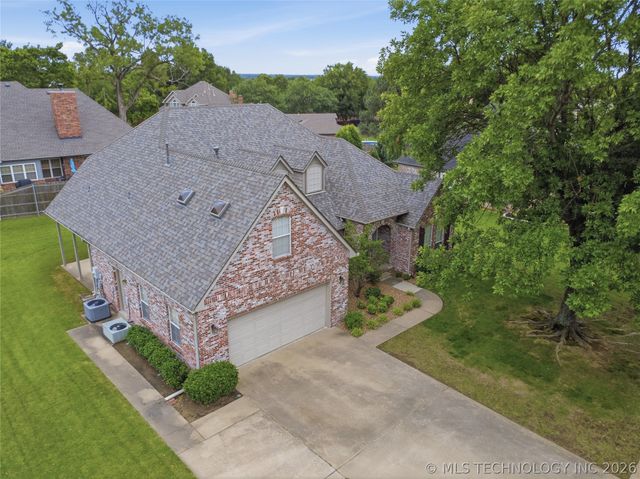 9119 N 132nd East Avenue, Owasso, OK 74055