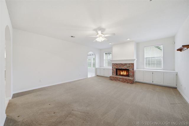 9119 N 132nd East Avenue, Owasso, OK 74055
