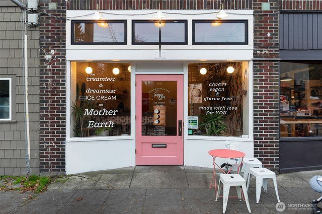 8581 Mary Avenue NW, Seattle, WA 98117