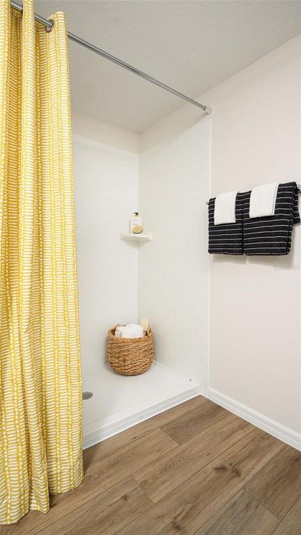 Image 12 of property listing at 9267 ORCHARD PARK LANE, Zephyrhills, FL 33541