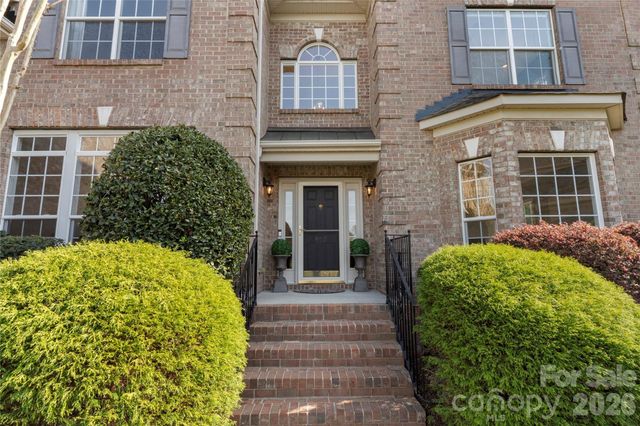 902 Fontaine Court, Waxhaw, NC 28173