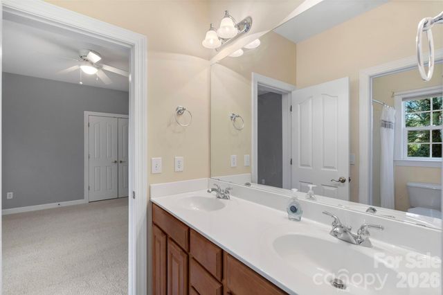 902 Fontaine Court, Waxhaw, NC 28173