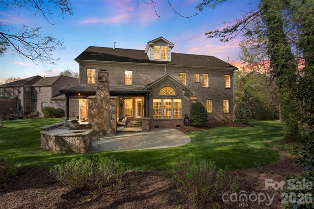 902 Fontaine Court, Waxhaw, NC 28173