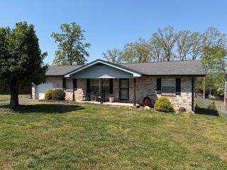59 S Glade Road, Fort Oglethorpe, GA 30742