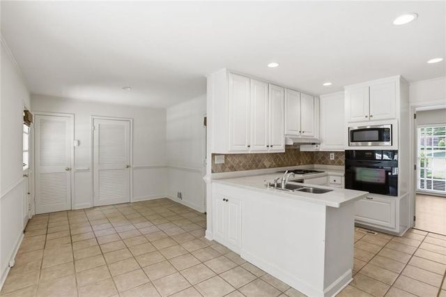 7265 Thornhill Lane NE, Atlanta, GA 30328