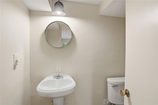 7265 Thornhill Lane NE, Atlanta, GA 30328