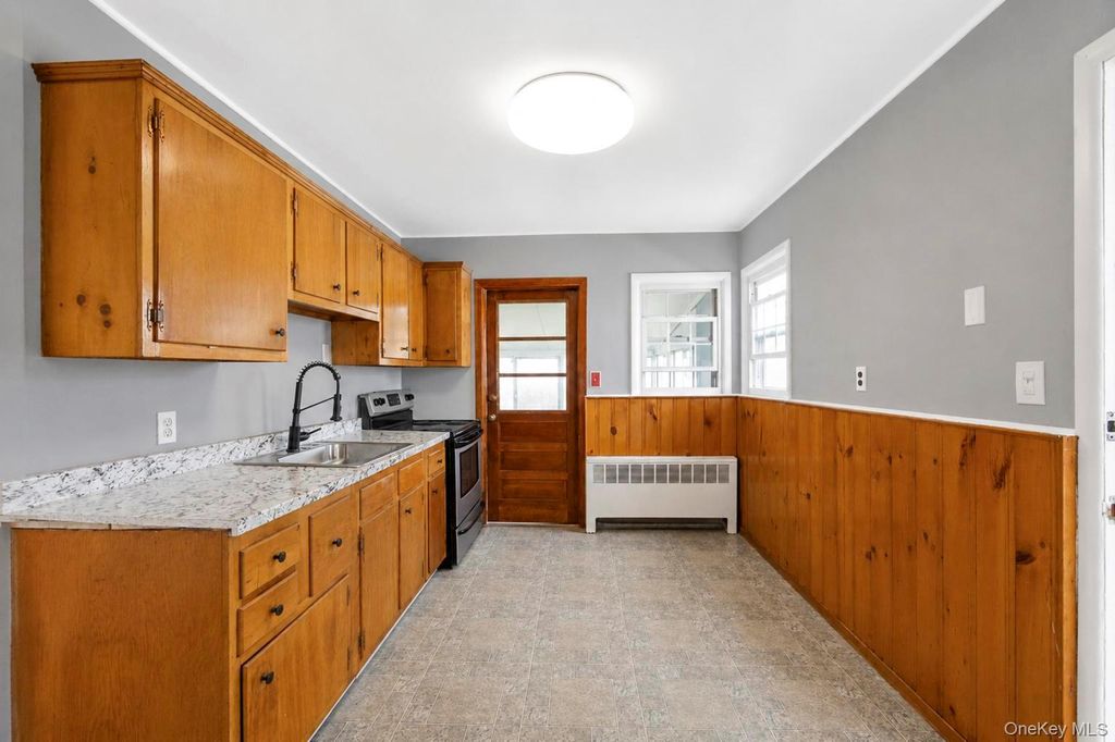 125 S 5th Street, Bethpage, NY 11714 — photo 5