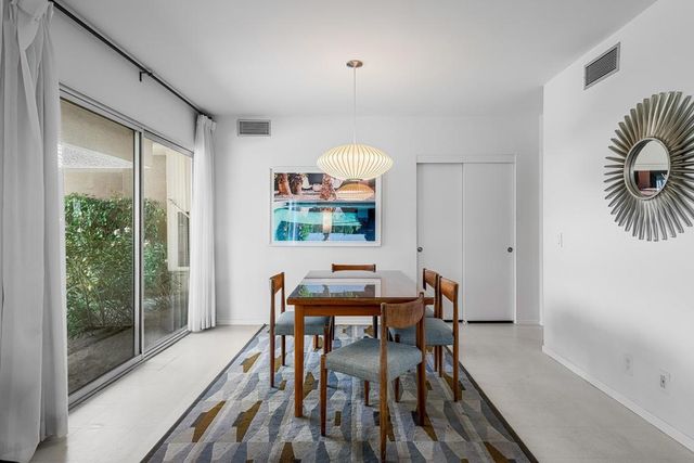 1855 E Ramon Road 14, Palm Springs, CA 92264