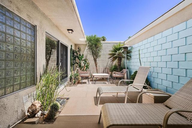 1855 E Ramon Road 14, Palm Springs, CA 92264