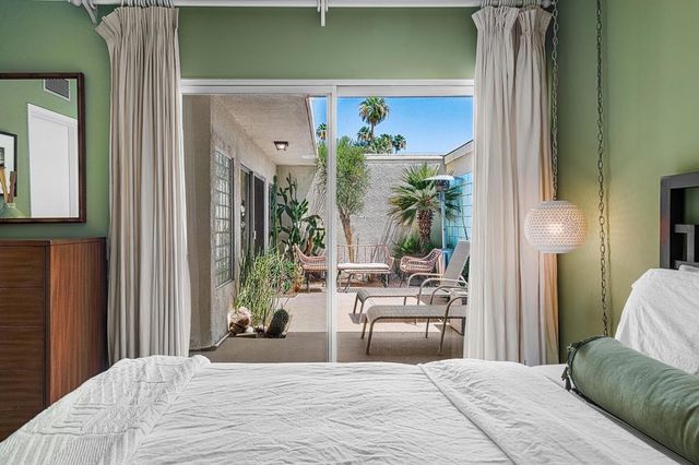 1855 E Ramon Road 14, Palm Springs, CA 92264