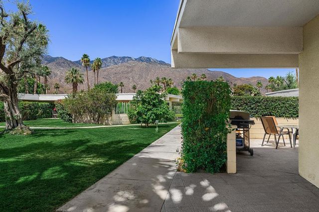 1855 E Ramon Road 14, Palm Springs, CA 92264
