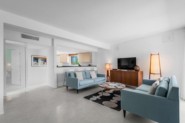 1855 E Ramon Road 14, Palm Springs, CA 92264