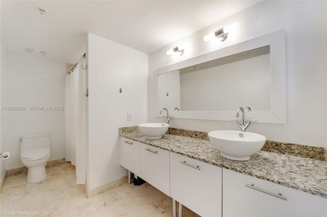41 SE 5th Street 2409, Miami, FL 33131