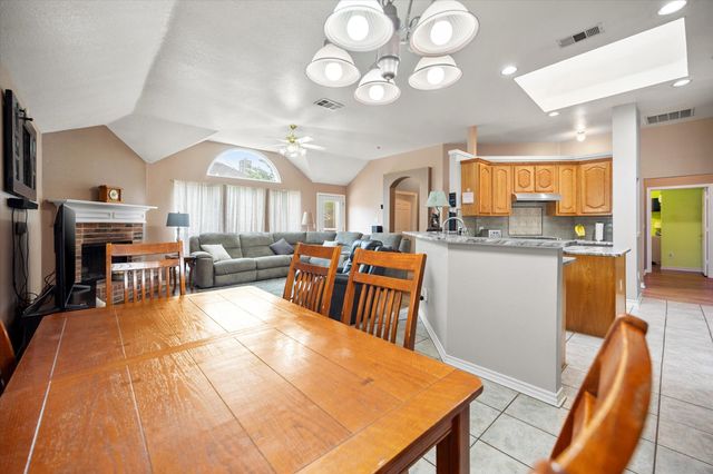 5 Churchill Court, Mansfield, TX 76063