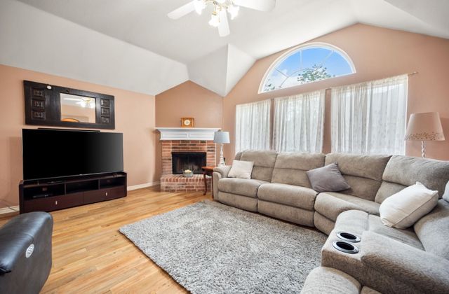 5 Churchill Court, Mansfield, TX 76063