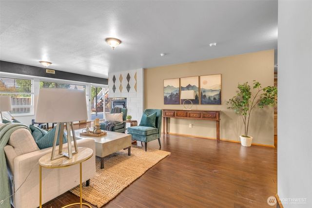 1133 E Hemlock Street, Kent, WA 98030