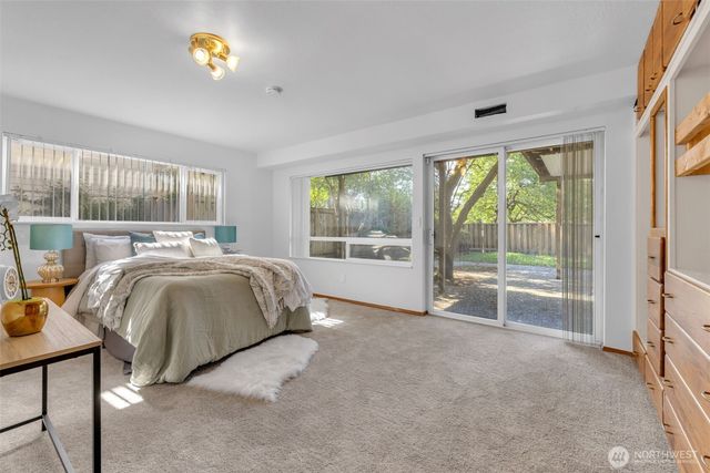 1133 E Hemlock Street, Kent, WA 98030