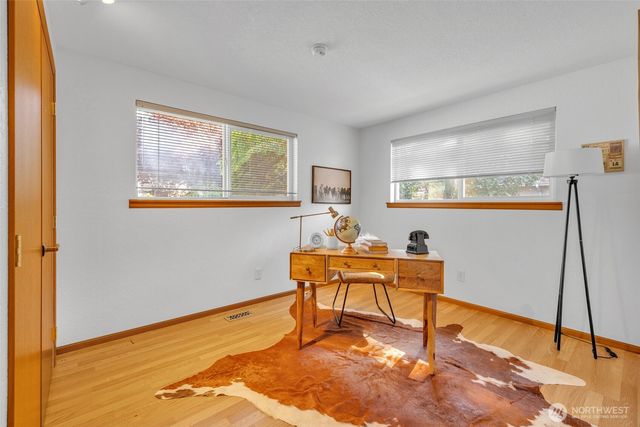 1133 E Hemlock Street, Kent, WA 98030