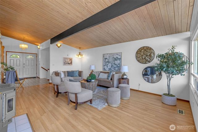1133 E Hemlock Street, Kent, WA 98030