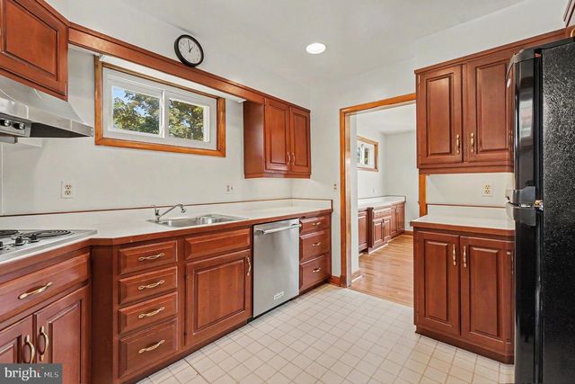 9204 SNYDER LN, Perry Hall, MD 21128