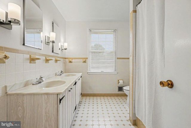 9204 SNYDER LN, Perry Hall, MD 21128