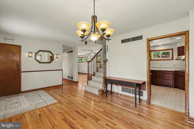 9204 SNYDER LN, Perry Hall, MD 21128
