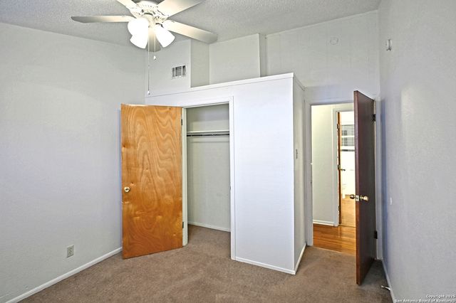 633 S Academy, New Braunfels, TX 78130