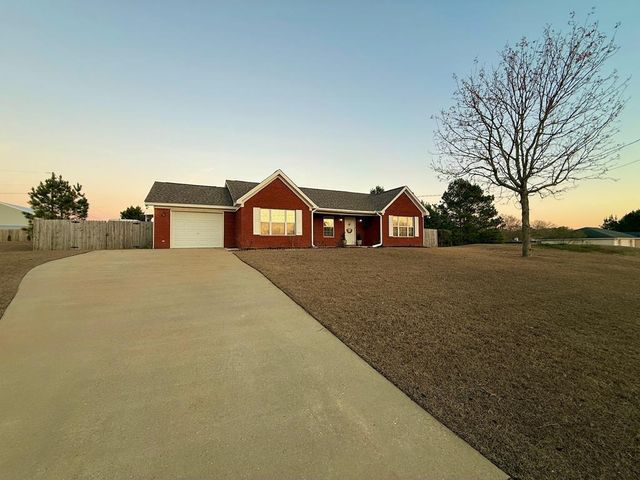 274 Elkwood Drive, Midland City, AL 36350