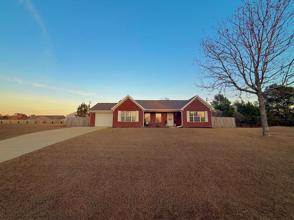 274 Elkwood Drive, Midland City, AL 36350