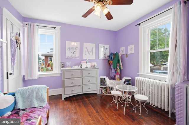 411 E WALNUT ST, Perkasie, PA 18944