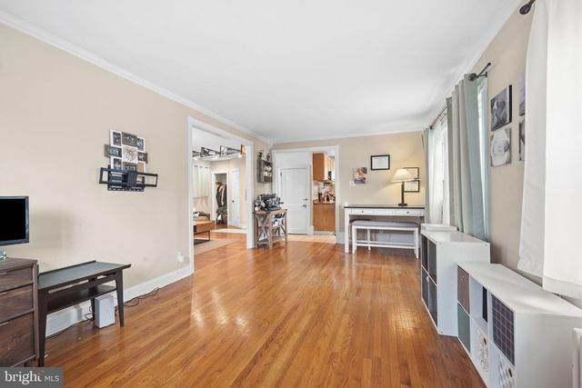 411 E WALNUT ST, Perkasie, PA 18944